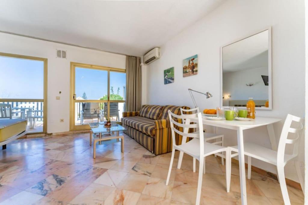 Ct 103 - Faro'S Romana Playa Studio 142 Марбелья Экстерьер фото