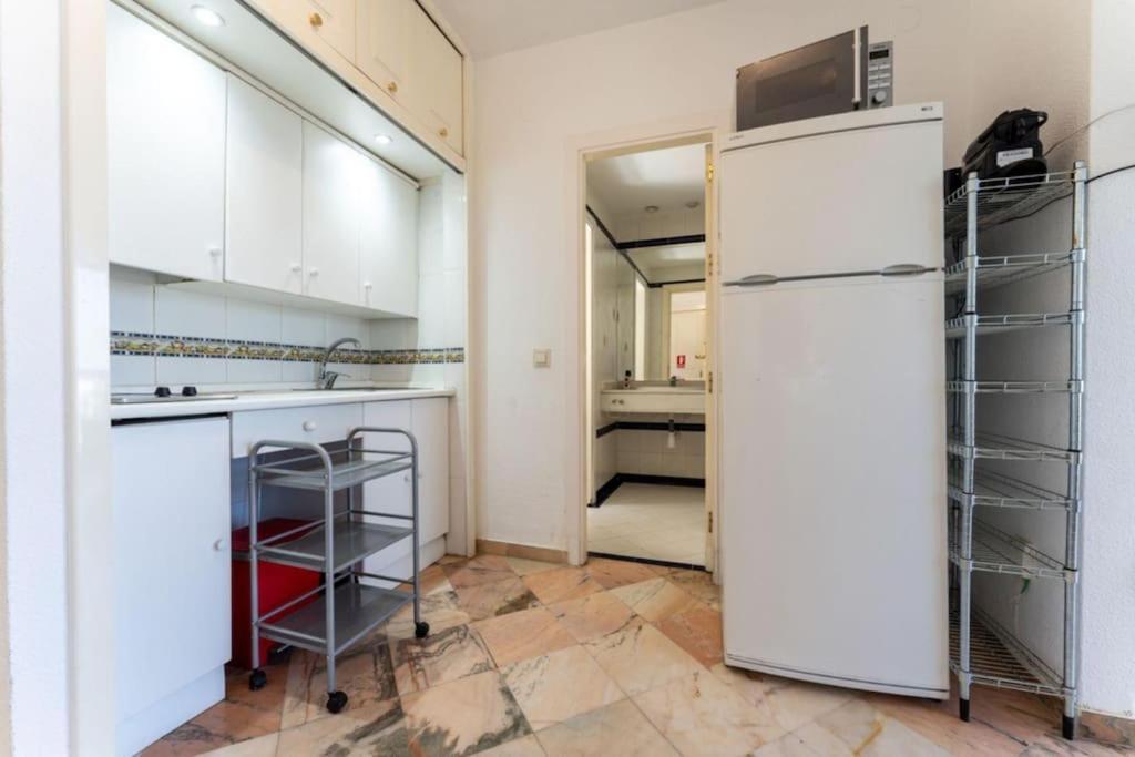 Ct 103 - Faro'S Romana Playa Studio 142 Марбелья Экстерьер фото