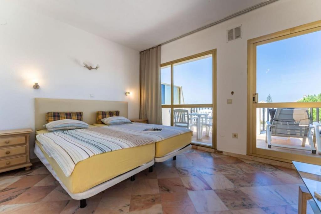 Ct 103 - Faro'S Romana Playa Studio 142 Марбелья Экстерьер фото